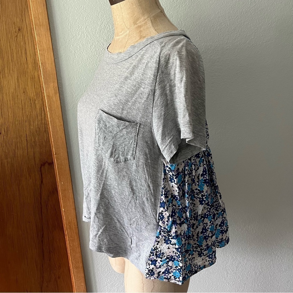SACAI LUCK sz 2 S Gray Short Sleeve Tshirt Tee Floral Print Back Side